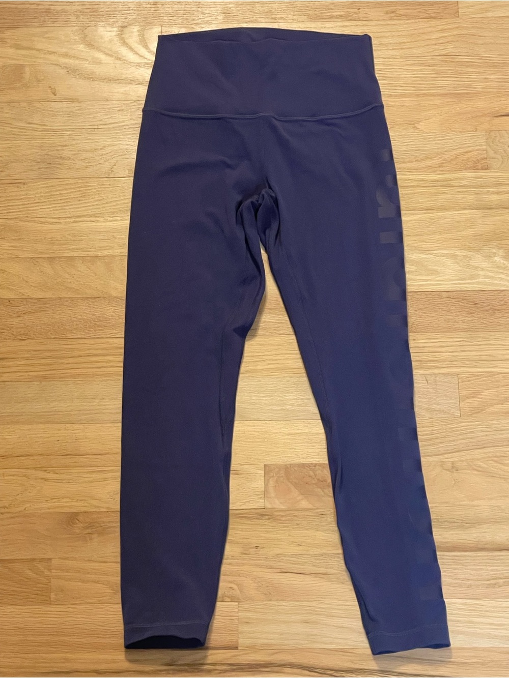 Lululemon Wunder Train HR Tight 25" Navy Graphic Logo Side Size 6